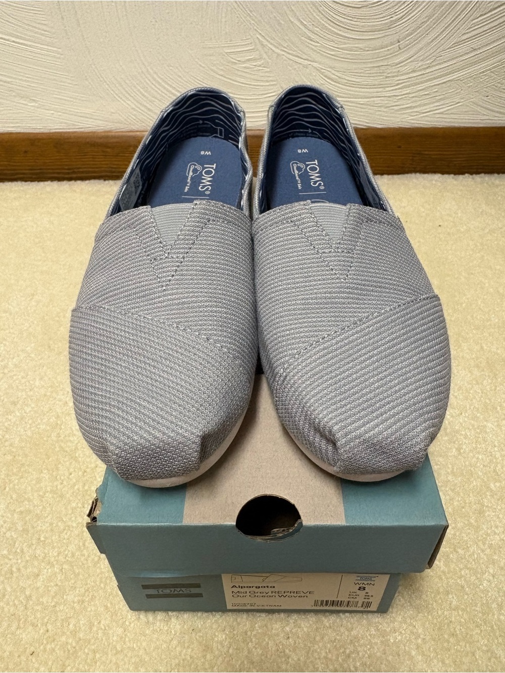 Toms Women’s Classic Slip-On — Light Gray Canvas